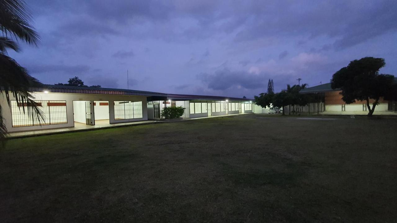 Sleep&Go! Cabina Con 5 Camas Individuales - Siquirres Centro Siqurres Da Alegria Dış mekan fotoğraf